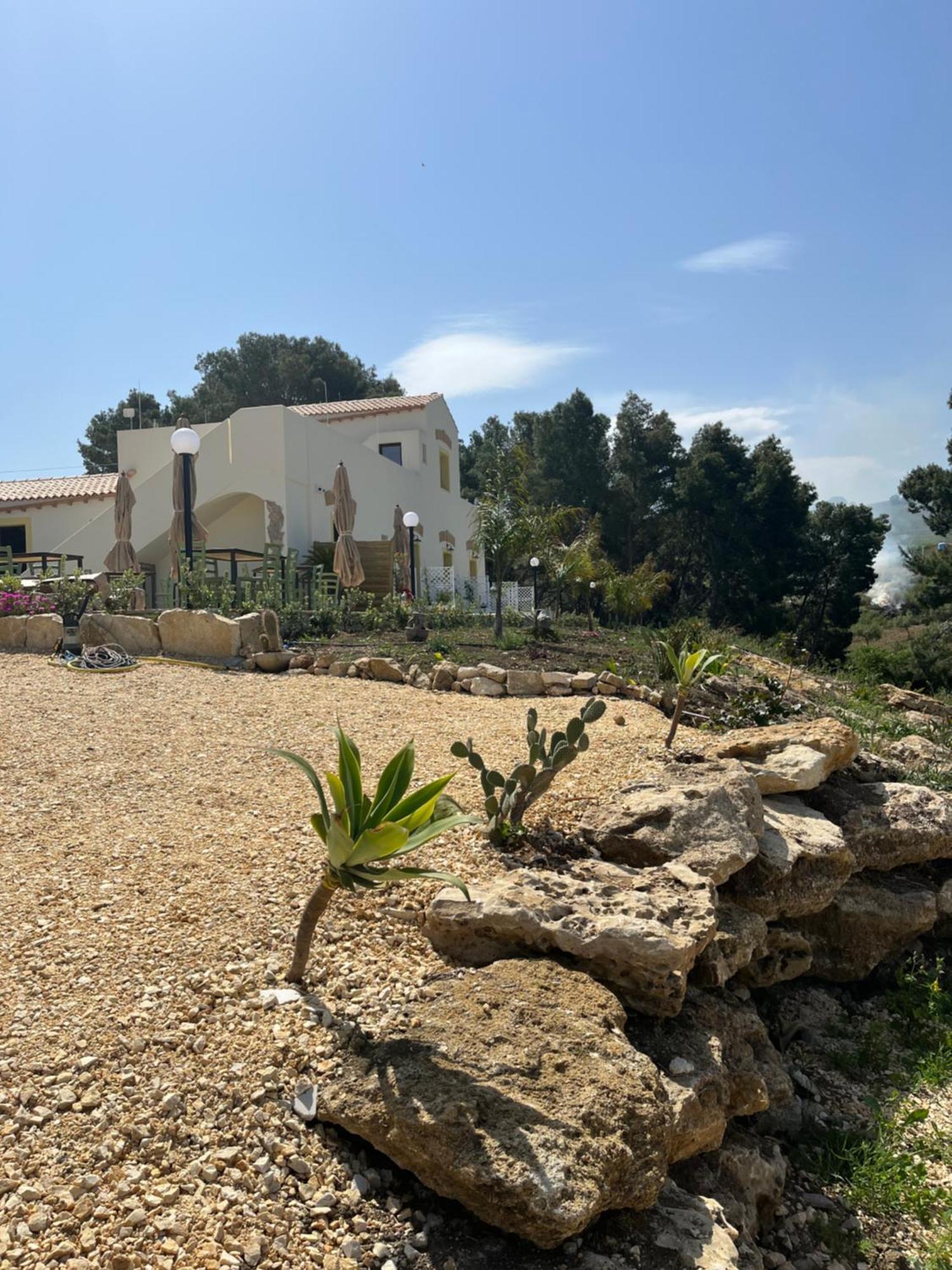Manzil Country House Valderice Esterno foto